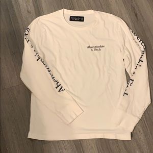 Abercrombie & Fitch long-sleeved T Shirt XS